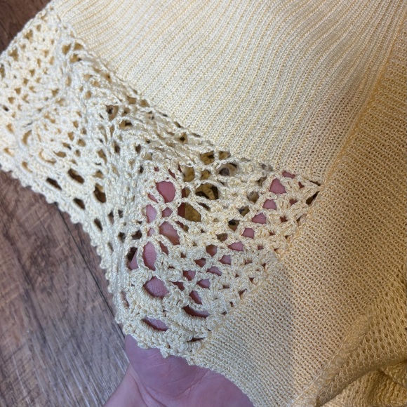 Oscar de la Renta Cream Ruffled Cardigan - Picture 2 of 6